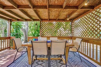 110 SW 5th St in Hallandale Beach, FL - Building Photo - Building Photo