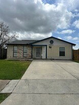 14214 Flair Dr in Houston, TX - Building Photo