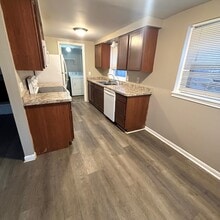 5705 Potter St, Unit 1 in Haslett, MI - Building Photo - Building Photo