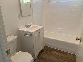 1140 W Ovington St in Lancaster, CA - Building Photo - Building Photo