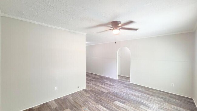 4305 Gordon St photo'