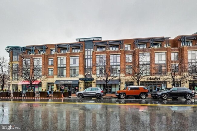property at 520 John Carlyle St