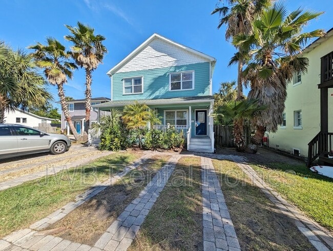 411 3rd Ave S