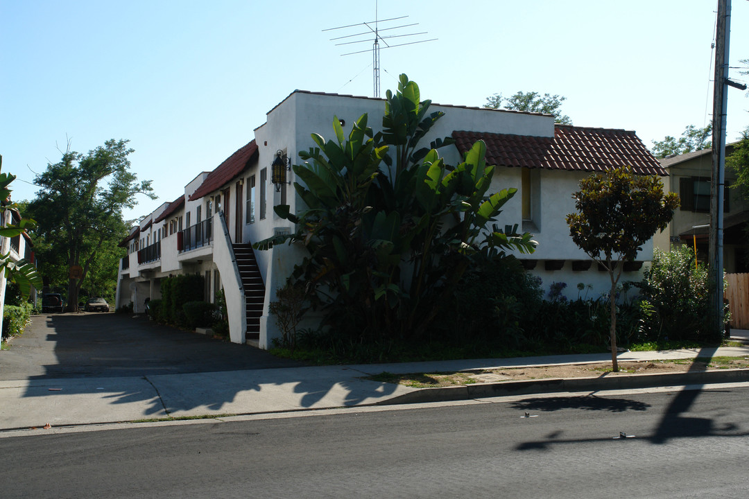 1917 Castillo St in Santa Barbara, CA - Building Photo