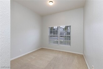 2828 Inlet Cove Ln W in Naples, FL - Building Photo - Building Photo