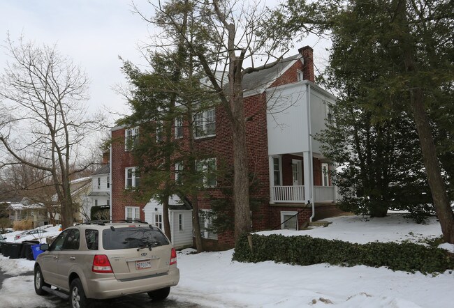 7815 Greenwood Ave in Takoma Park, MD - Building Photo - Building Photo