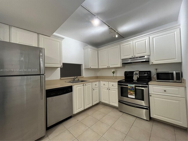 property at 701 N Pine Island Rd