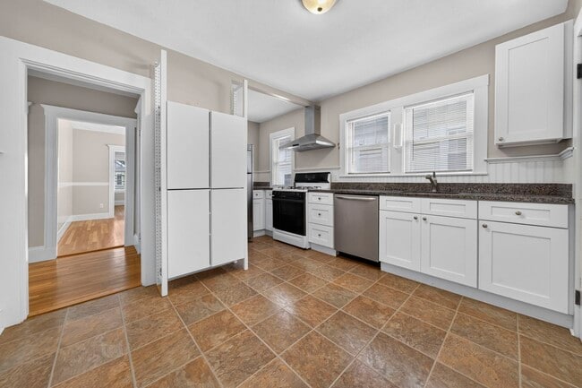 property at 156 W Adams St