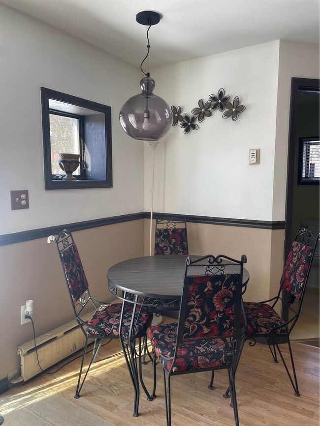 16 Bonticou View Dr, Unit Downstairs Apartment