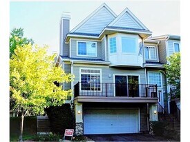 2332 Eagle Trace Ln in Woodbury, MN - Building Photo