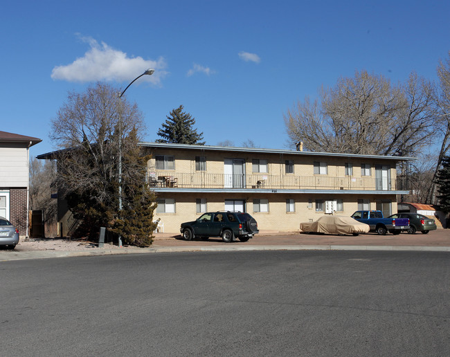 902 Teal Ct in Colorado Springs, CO - Building Photo - Building Photo