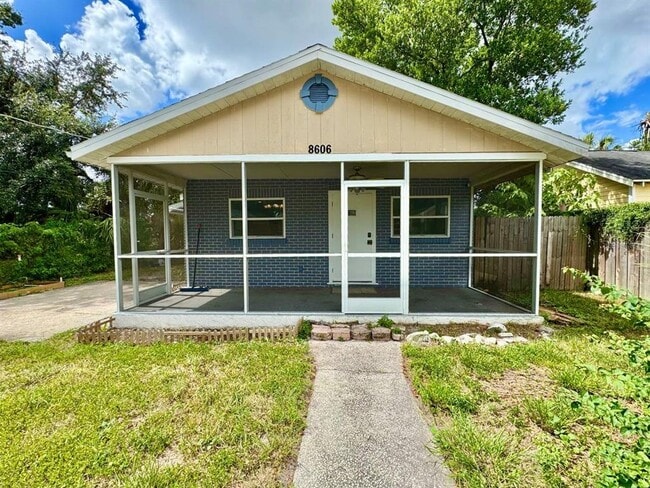 8606 N 9th St in Tampa, FL - Building Photo - Building Photo