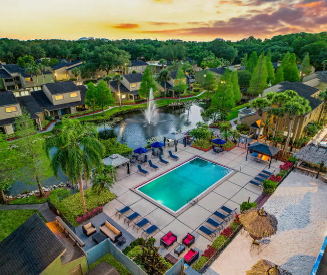 Urban Place Apartments in Tampa, FL - Building Photo