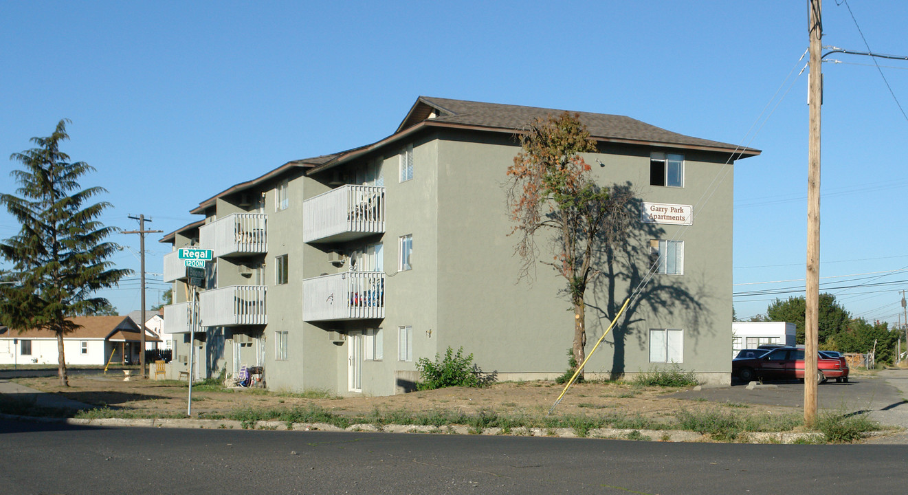 2807 E Boone Ave in Spokane, WA - Building Photo