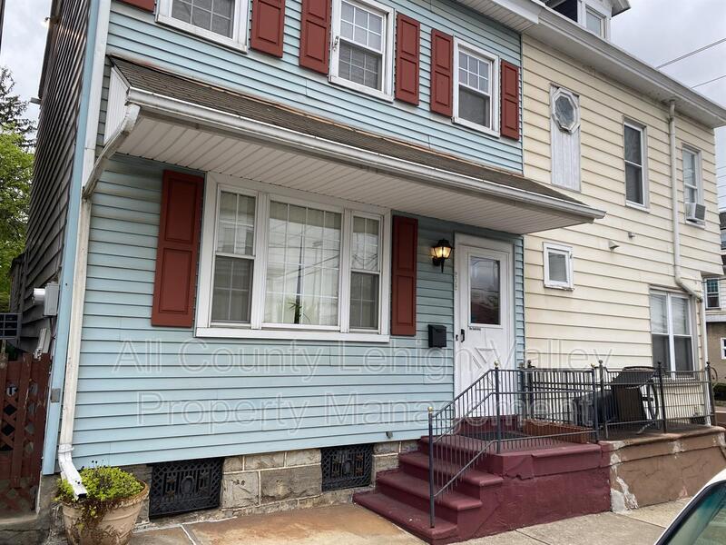 202 N 11th St in Easton, PA - Building Photo