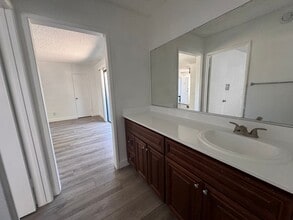 18416 Halsted St in Los Angeles, CA - Building Photo - Building Photo
