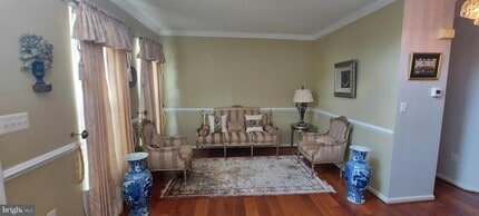 121 Apple Blossom Way in Gaithersburg, MD - Building Photo - Building Photo