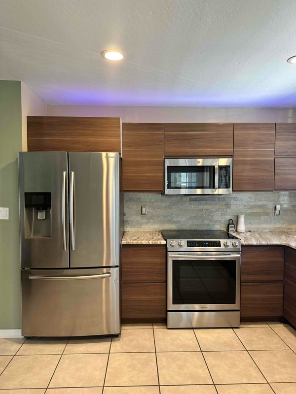 property at 955 Schumann Dr