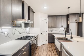 258 E Woodlawn Ave in San Antonio, TX - Building Photo - Building Photo
