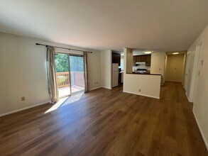 1496 Saddle Club Rd SE in Port Orchard, WA - Building Photo - Building Photo