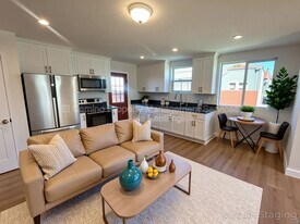 8727 Dalton Ave in Los Angeles, CA - Building Photo