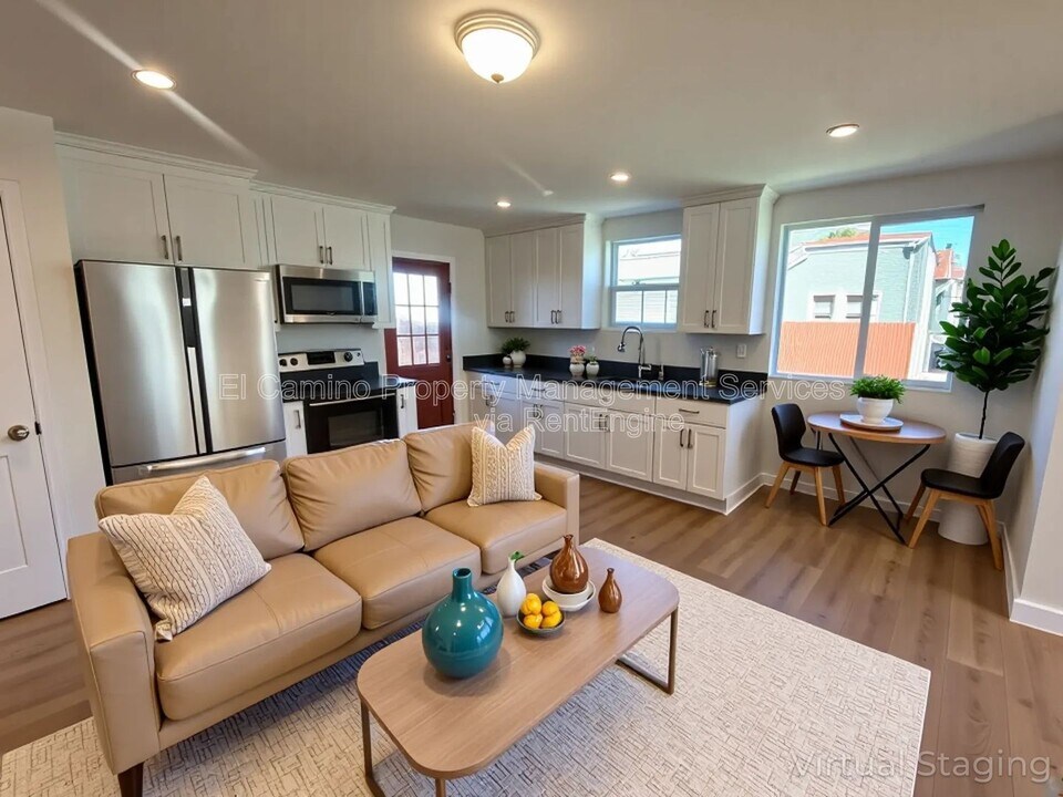 8727 Dalton Ave in Los Angeles, CA - Building Photo