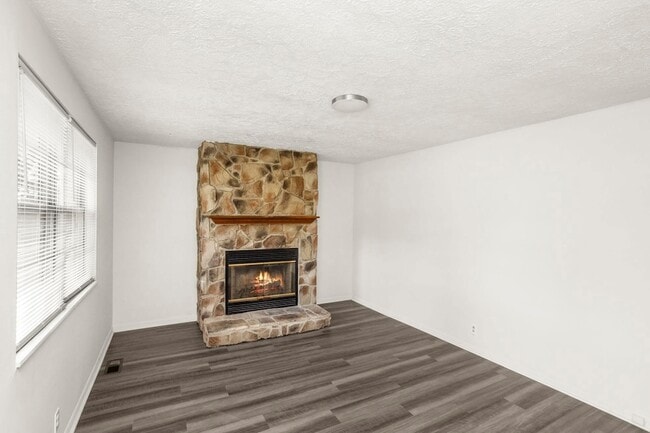 304 Sunset Trail, Unit 2 in Mount Juliet, TN - Building Photo - Building Photo