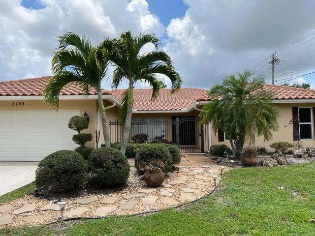 2498 NW 25th St in Boca Raton, FL - Building Photo