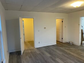 909 N Olive St in Mexico, MO - Building Photo - Building Photo