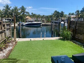2165 NE 123rd St in North Miami, FL - Building Photo - Building Photo