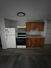 445 Croyden Rd in Upper Darby, PA - Building Photo - Building Photo
