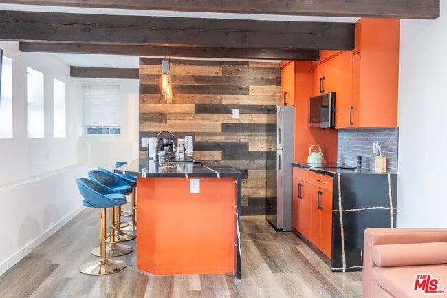 property at 1933 Lemoyne St