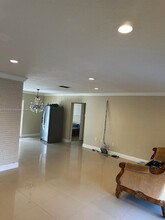 3300 Acapulco Dr in Miramar, FL - Building Photo - Building Photo