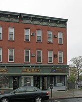 420 32nd St in Union City, NJ - Building Photo
