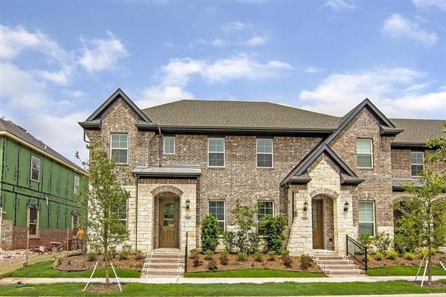 4536 English Maple Dr in Arlington, TX - Foto de edificio