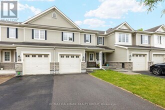 404 Wisteria Crescent in Ottawa, ON - Building Photo - Building Photo