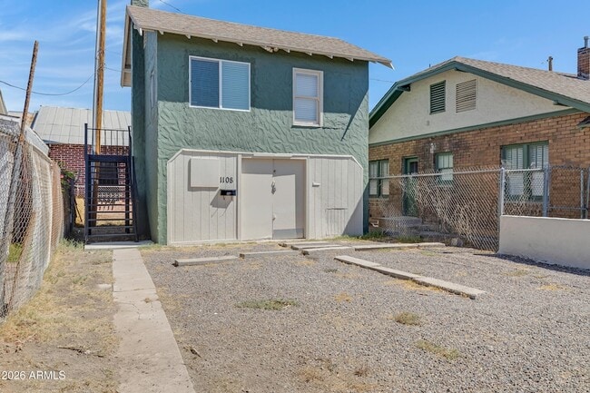 1108 E Portland St in Phoenix, AZ - Foto de edificio - Building Photo