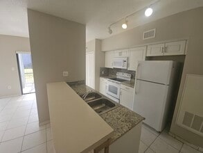 4718 Chevy Pl in Orlando, FL - Building Photo - Building Photo