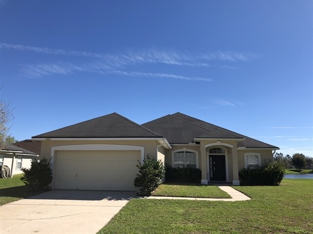 7117 Rapid River Dr W in Jacksonville, FL - Building Photo