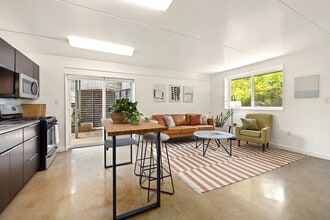 Eco Modern Flats in Fayetteville, AR - Building Photo - Building Photo