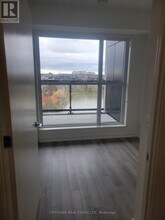 3071 Trafalgar Rd in Oakville, ON - Building Photo - Building Photo