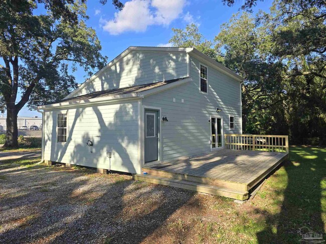 1511 Magaha Ln in Pensacola, FL - Building Photo - Building Photo