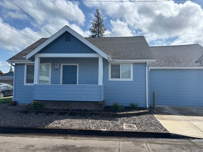 property at 730 12th Ave SE