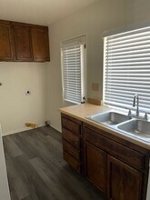 885-887 Douglas Ct in Hemet, CA - Building Photo - Building Photo