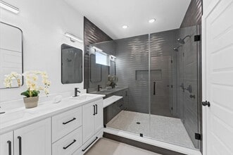 514 Melbourne St in Houston, TX - Building Photo - Building Photo