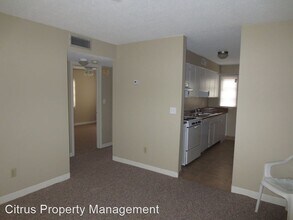 3022 Fairway Ln-Unit -Unit D in Orlando, FL - Building Photo - Building Photo