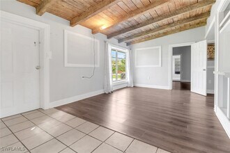 156 4th St in Naples, FL - Building Photo - Building Photo