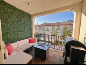 849 The Promenade in Azusa, CA - Foto de edificio - Building Photo