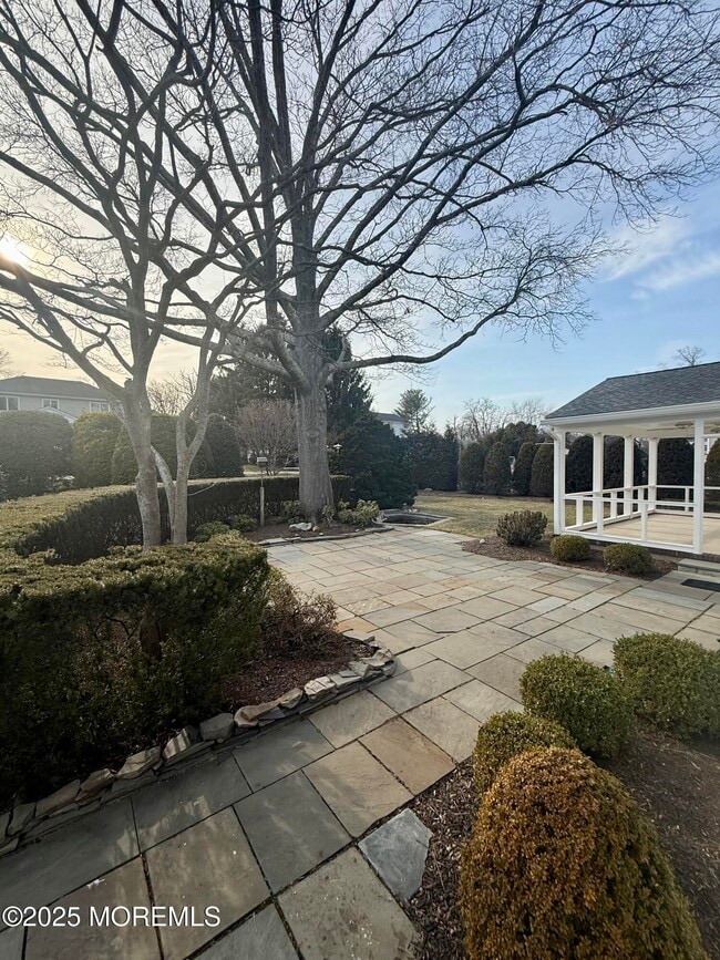 3 James Ct in West Long Branch, NJ - Building Photo - Building Photo