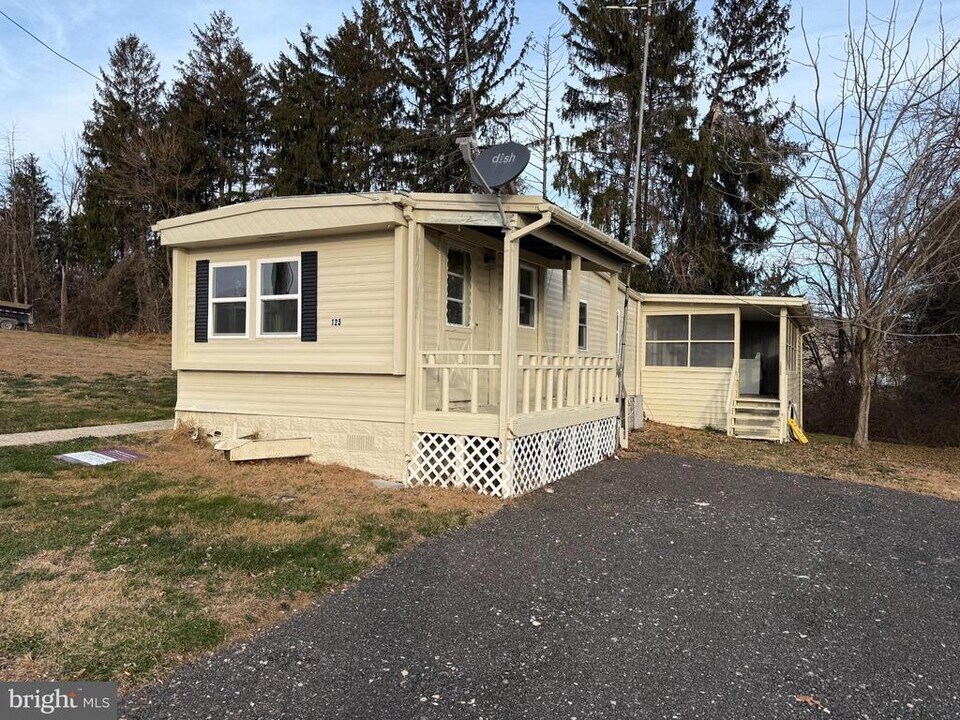 125 Santilli Rd in Landenberg, PA - Building Photo
